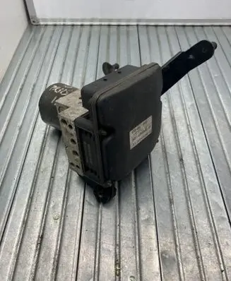 BMW 5 E60 E61 ABS Pump 6783366 6783368