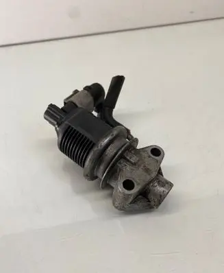 Skoda Octavia Mk2 (1Z) EGR valve 06A131501J 05T040 2824801