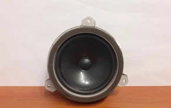 Lexus CT 200H Rear door speaker 8616076080 2782