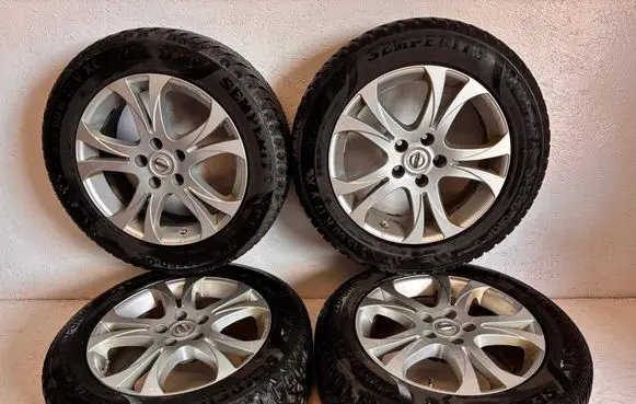Nissan Qashqai R17 alloy rim 6374