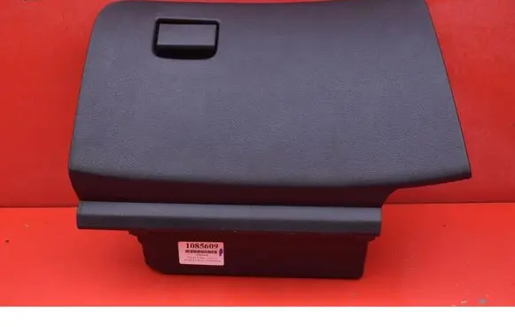 Nissan X-Trail T32 Glove box 