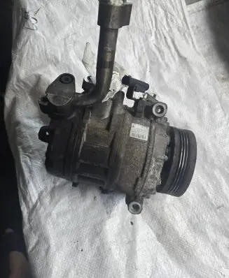 BMW 7 E65 E66 Air conditioning (A/C) compressor (pump) 6983098 7SEU17C GE4471907212