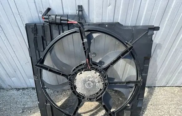 BMW X6 E71 Electric radiator cooling fan 7629131
