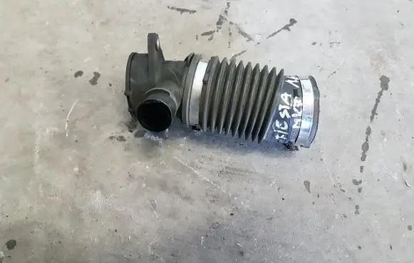 Ford Fiesta Air intake hose/pipe