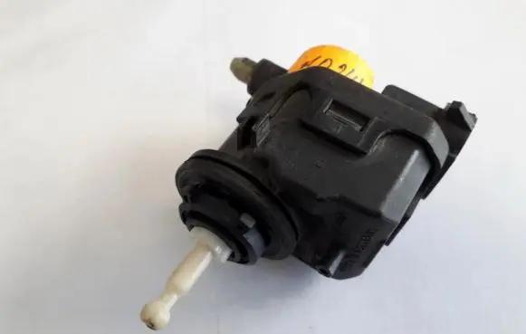 Renault Scenic I Headlight level adjustment motor 7700420736