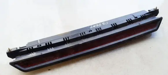 Volkswagen PASSAT B5 Third/center stoplight 3b9945097