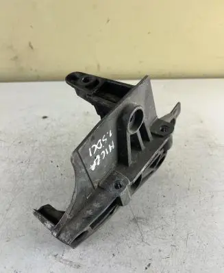 Nissan Micra Engine mounting bracket 8200206982