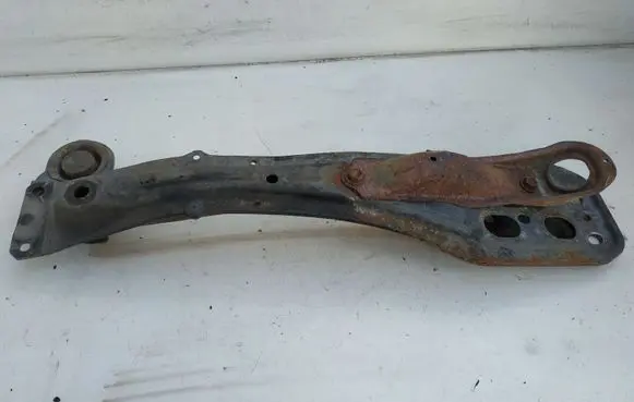 Toyota Avensis T250 Front subframe