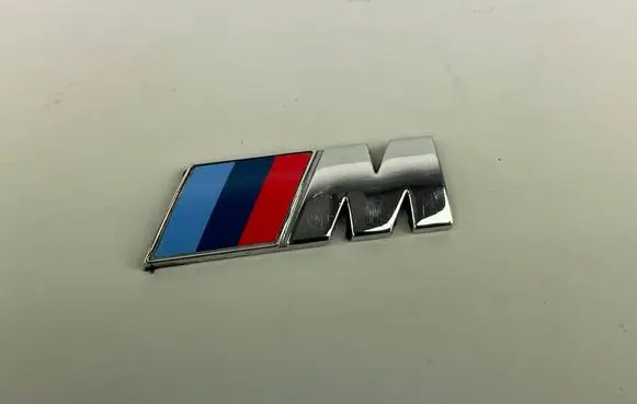 BMW 4 F32 F33 Fender model badge letters 8058881 8058882