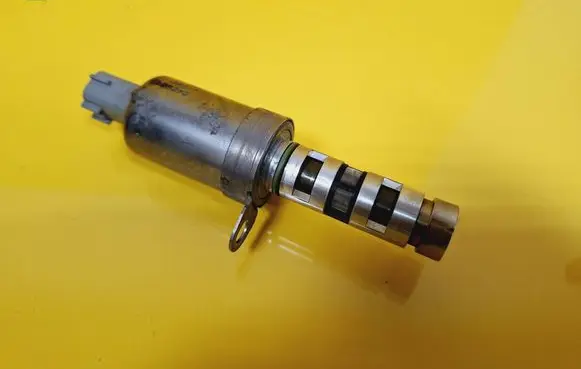 Nissan Micra Camshaft vanos timing valve 25342153