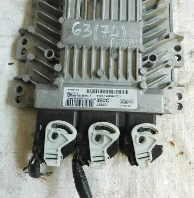 Mazda 2 Engine control unit/module 8V2112A650CC 5WS40585CT