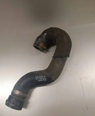 Audi A8 S8 D3 4E Engine coolant pipe/hose 4E0121055AF