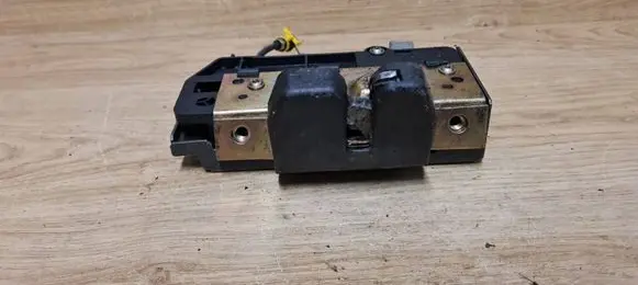 Volvo XC90 Rear door lock
