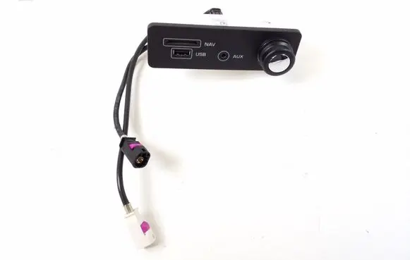 Jaguar XE USB socket connector FK7219C166BC