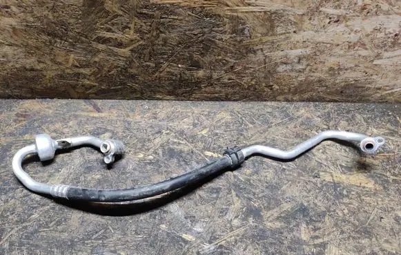 Ford Kuga I Air conditioning (A/C) pipe/hose