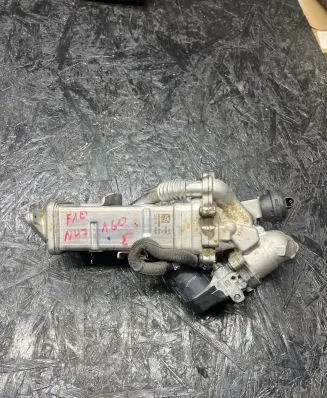 BMW 5 F10 F11 EGR valve cooler 7822350 1171 00183