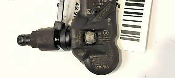 Volkswagen Phaeton Tire pressure sensor 