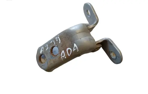 Toyota RAV 4 (XA20) Front door lower hinge NOCODE