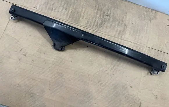 Volvo S60 Engine mounting bracket
