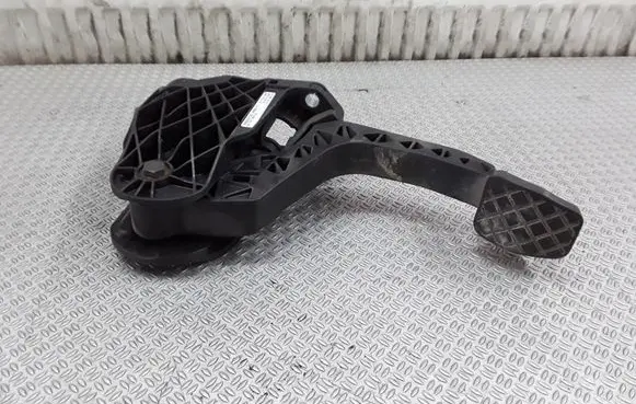 Clutch pedal