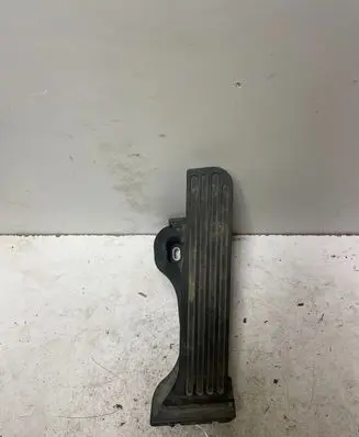 Volkswagen Golf V Accelerator throttle pedal 1K1721503L 6PV00860000