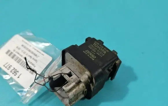 Toyota RAV 4 (XA40) Other relay 2861067010 IMPRK1562977