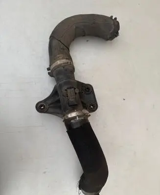 Audi A6 Allroad C7 Intercooler hose/pipe 4G0145673R