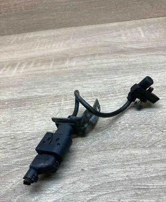 BMW 5 E60 E61 Crankshaft position sensor 7506436 610500