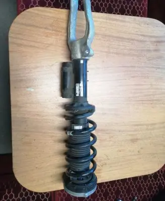 BMW 5 G30 G31 Front shock absorber/damper F4BA5L800W1 17112020