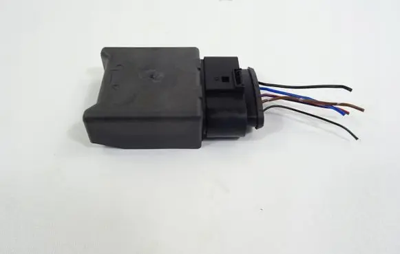 Skoda Octavia Mk4 Fuel pump relay 5Q0906093B
