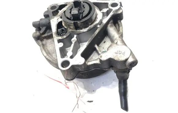 Opel Zafira B Vacuum pump Z19DT