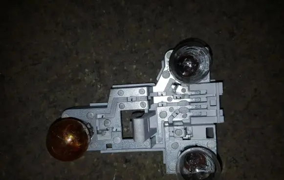 BMW 3 E46 Tail light bulb cover holder 6900472