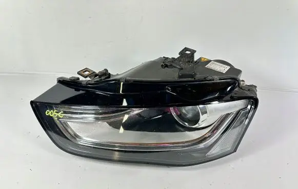 Audi A4 S4 B8 8K Headlight/headlamp