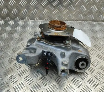Audi A5 Rear wheel hub 8B3505460A
