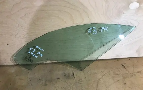 Citroen C3 Front door vent window glass four-door 