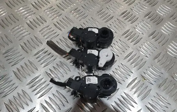 Nissan Juke II F16 A/C air flow flap actuator/motor T32088B