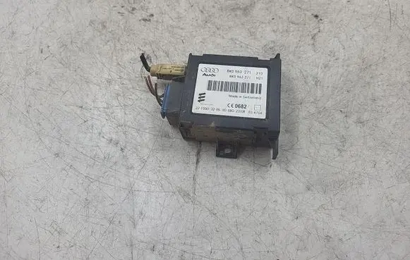 Audi A4 S4 B8 8K Auxiliary heating control unit/module 8K0963271