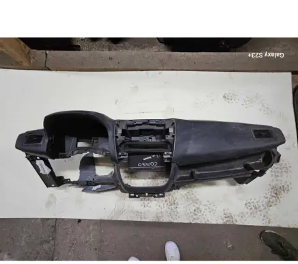 Opel Combo D Dashboard 51812530
