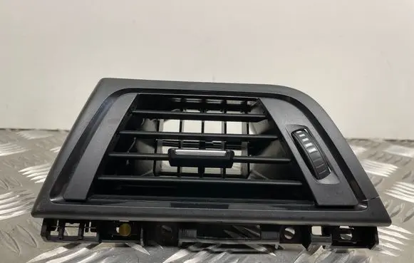 BMW 4 F36 Gran coupe Dashboard side air vent grill/cover trim 9231970