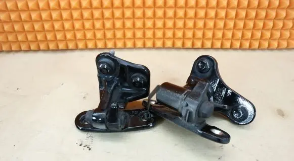 Mercedes-Benz B W246 W242 Rear door hinge set 