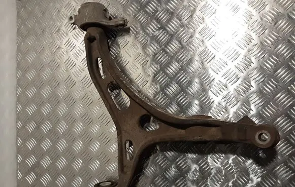 Jeep Grand Cherokee Front lower control arm/wishbone 68022605AD