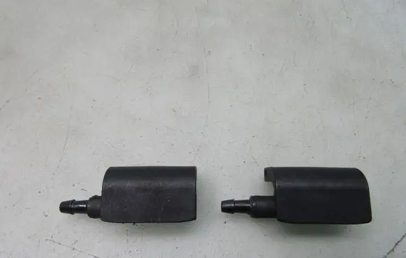 Mazda CX-30 Windshield washer spray nozzle CX30