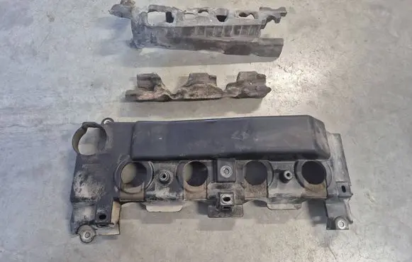 Toyota Hilux (AN10, AN20, AN30) Engine cover (trim) 1120230060