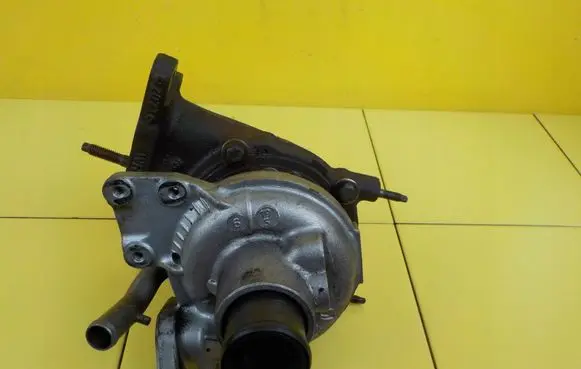 Opel Corsa E Turbo 8220885009S 29SP43