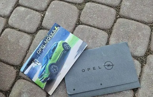 Opel Mokka B Owners service history hand book 