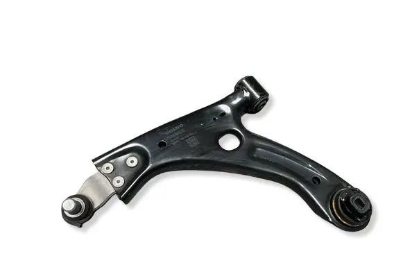 Volvo XC40 Front lower control arm/wishbone 32400870