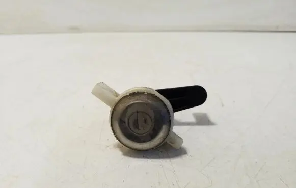 Renault Megane I Front door lock (next to the handle) 7700838541