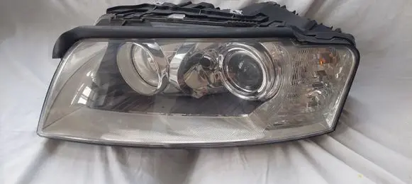 Audi A8 S8 D3 4E Headlight/headlamp 15811701 15811700