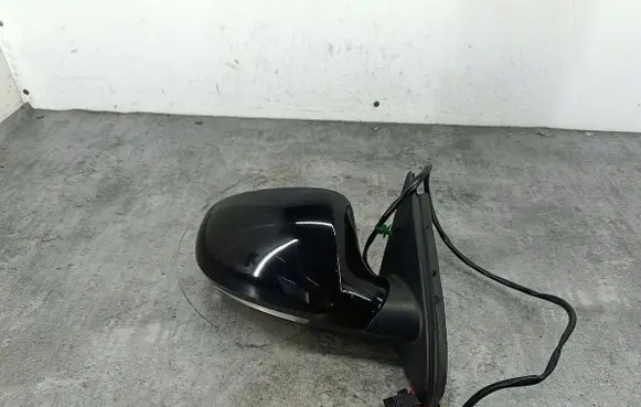 Volkswagen PASSAT B6 Front door electric wing mirror 3C0857934