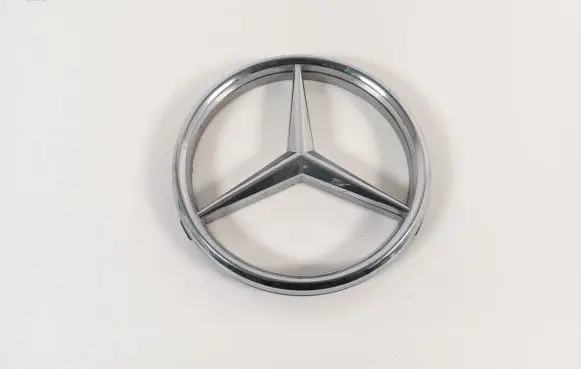 Manufacturer badge logo/emblem